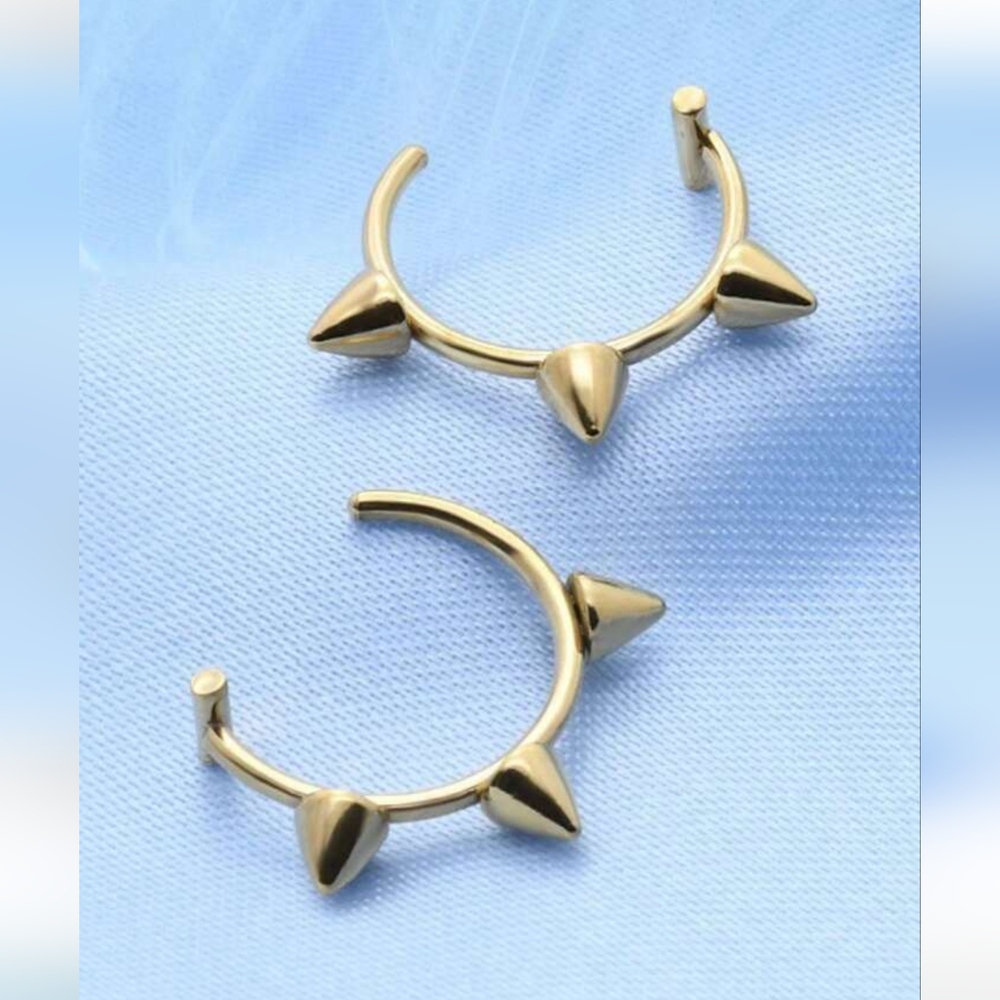 2 Fake Lip Rings - Picture 1 of 5
